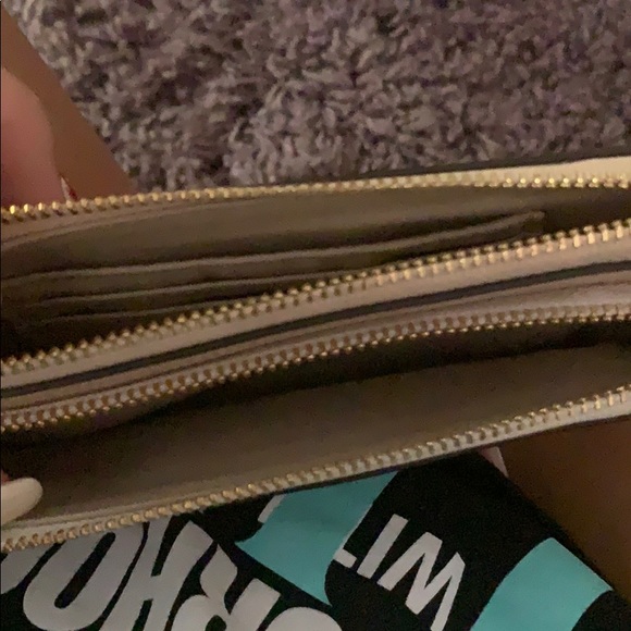 Coach wallet on a chain - Picture 3 of 5